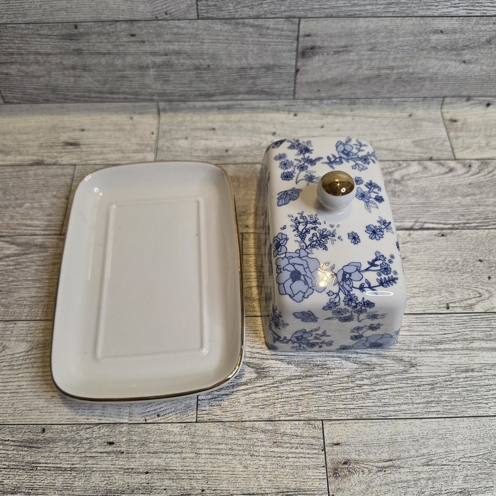 Grace Teaware Blue & White Butterflies & Floral Porcelain Small Butter Dish - Picture 3 of 5